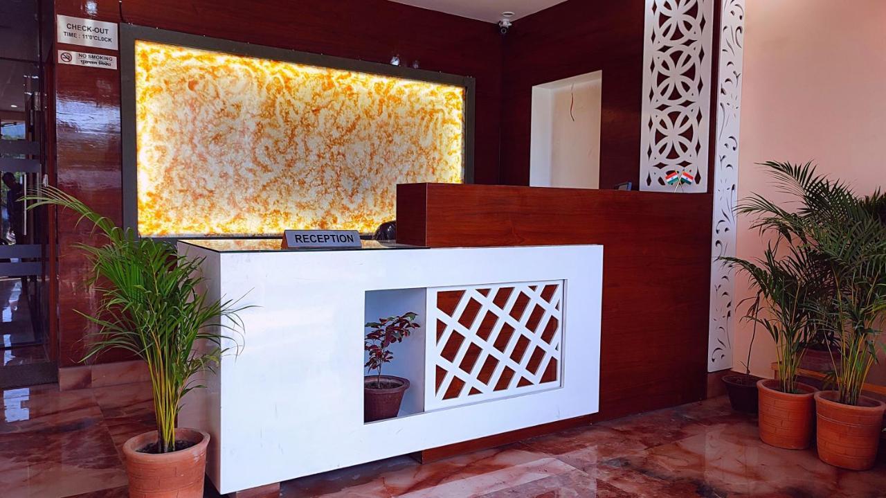 Spring Sky Haridwar By Shrigo Hotels Екстериор снимка