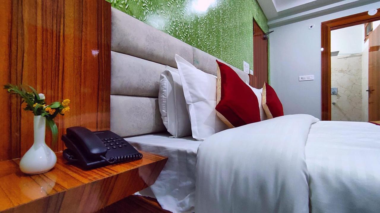 Spring Sky Haridwar By Shrigo Hotels Екстериор снимка