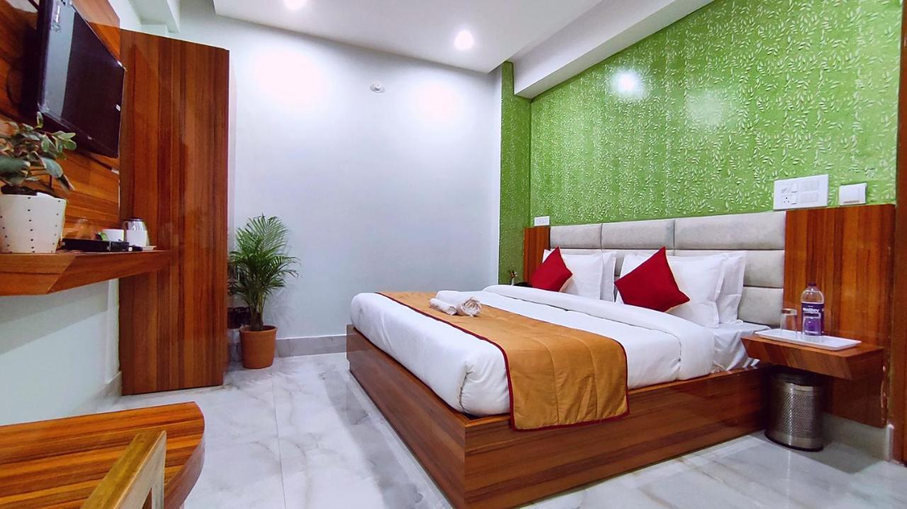 Spring Sky Haridwar By Shrigo Hotels Екстериор снимка