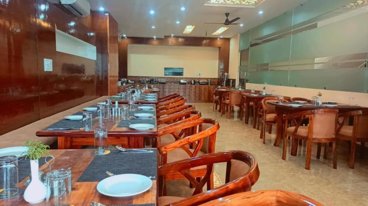 Spring Sky Haridwar By Shrigo Hotels Екстериор снимка